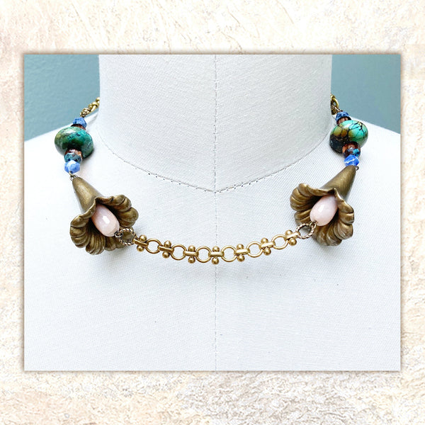 FLORAL BEADED COLLAR NECKLACE : Brass & Turquoise G i l d e d   M a n e