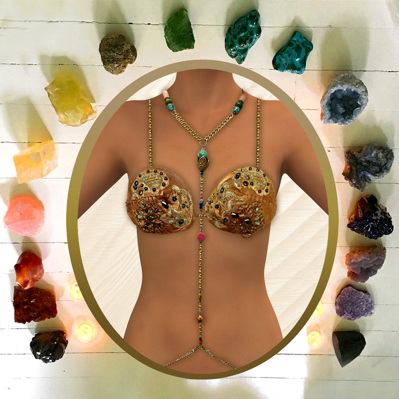 MERIDIAN CHAIN : Turquoise & Vintage Brass Fleur-de-Lis G i l d e d   M a n e